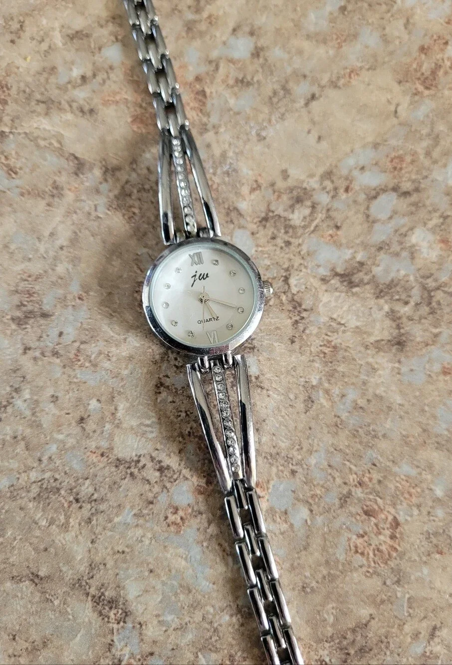 Jw Silver-Tone Quartz Analog Crystal-Accent Women’s Bracelet Watch